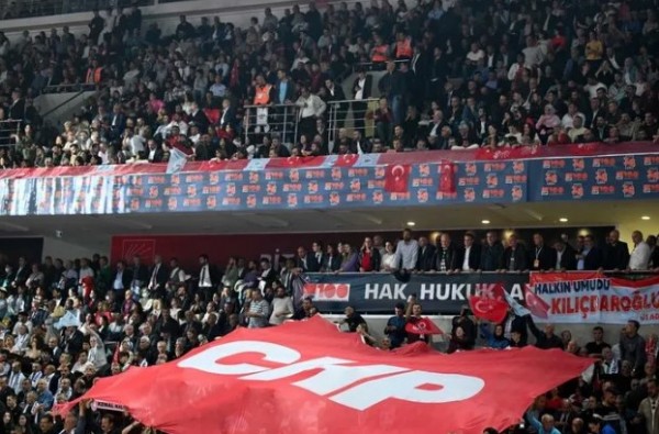 CHP'nin 'şaibeli kurultay' davasında flaş karar! Asliye Ceza Mahkemesi'nde görülecek